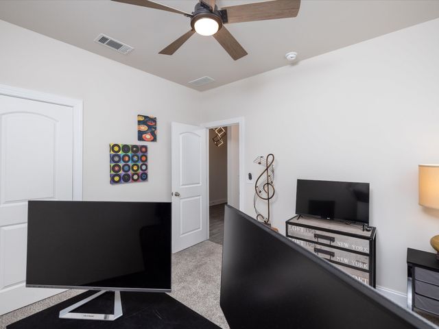 7389 Blue Gable Rd, Hermitage, TN 37076