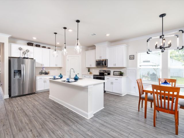 7389 Blue Gable Rd, Hermitage, TN 37076
