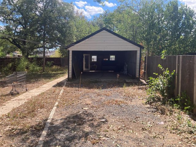 202 W Sayers Ave, San Antonio, TX 78214