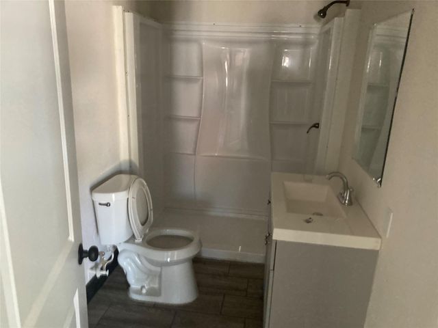 202 W Sayers Ave, San Antonio, TX 78214