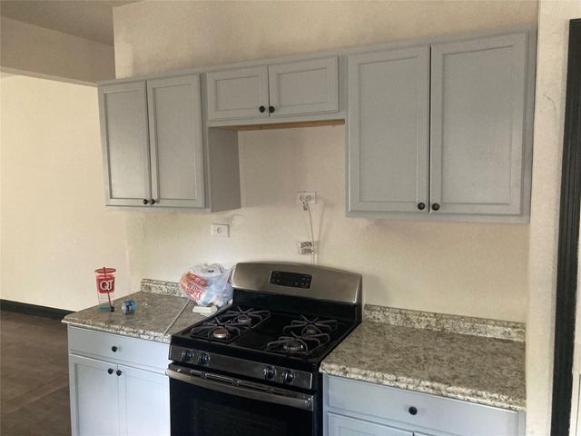 202 W Sayers Ave, San Antonio, TX 78214