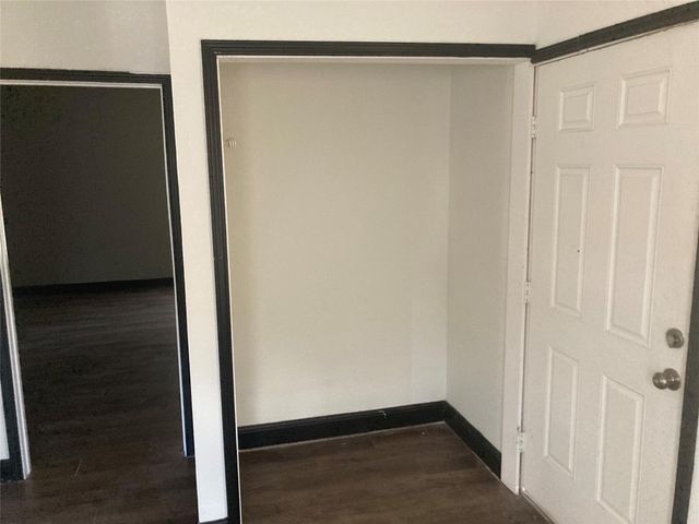 202 W Sayers Ave, San Antonio, TX 78214