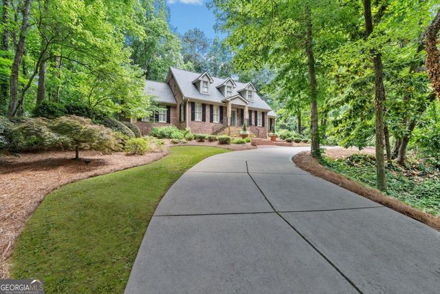 682 Austin Drive SE, Smyrna, GA 30082