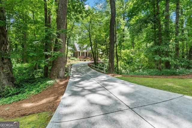 682 Austin Drive SE, Smyrna, GA 30082