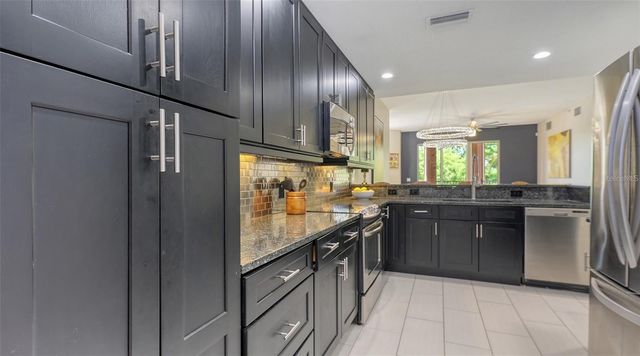 1921 MONTE CARLO DRIVE 302, Sarasota, FL 34231