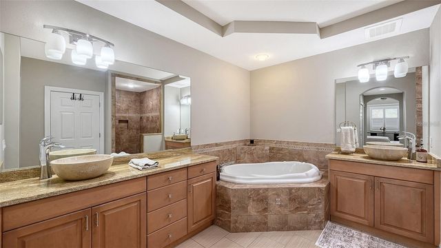 1921 MONTE CARLO DRIVE 302, Sarasota, FL 34231