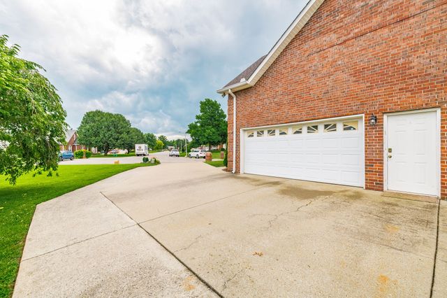 900 Shoreham St, Murfreesboro, TN 37130