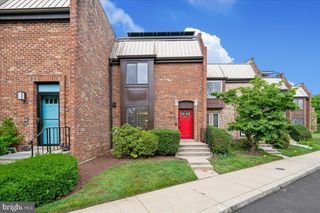 527 BRUMMEL CT NW #527, Washington, DC 20012