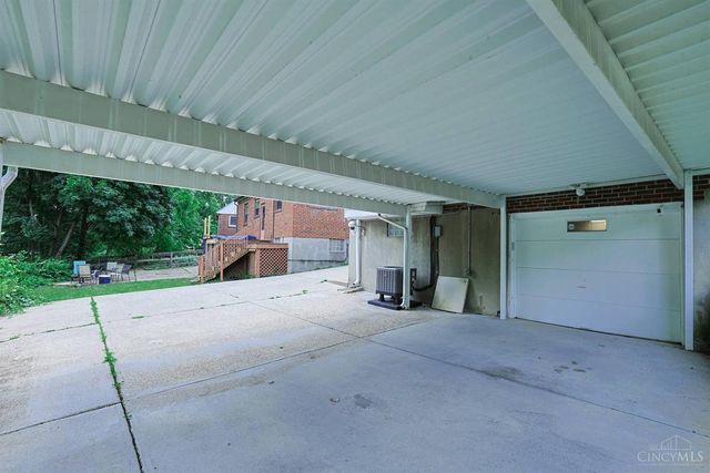 6738 Hampton Drive, Silverton, OH 45236