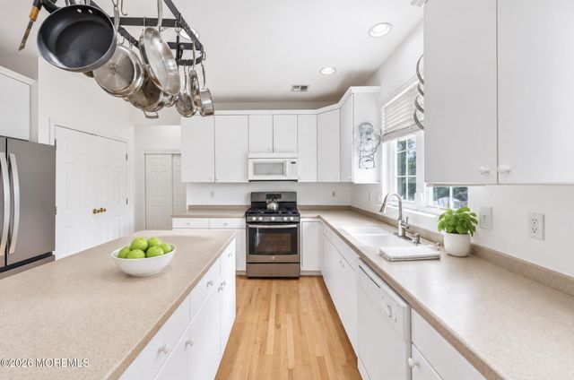 5 Shinnecock Hills Drive, Ocean Twp, NJ 07712