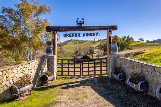 535 Calf Canyon Highway, Creston, CA 93432