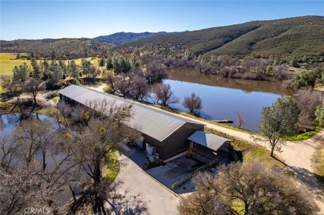 535 Calf Canyon Highway, Creston, CA 93432