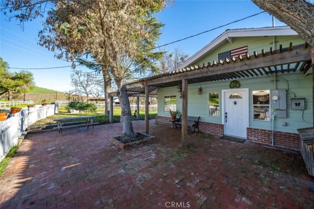 535 Calf Canyon Highway, Creston, CA 93432