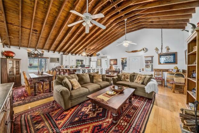 535 Calf Canyon Highway, Creston, CA 93432