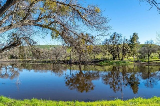 535 Calf Canyon Highway, Creston, CA 93432