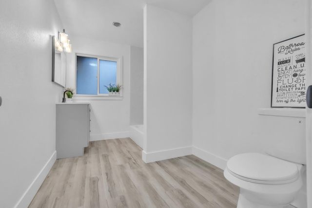 830 Flower St, Turlock, CA 95380