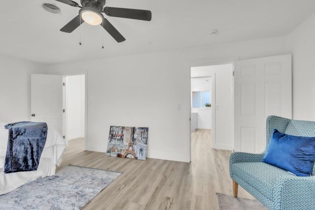 830 Flower St, Turlock, CA 95380