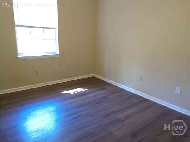 301 Lakeview Drive, Hinesville, GA 31313