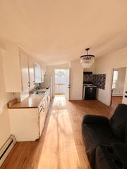 10 Hodges Ave 2, Taunton, MA 02780