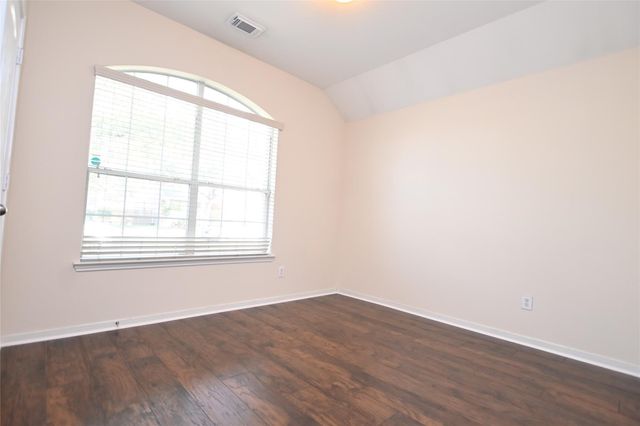 2608 Courtyard Lane, Pearland, TX 77584