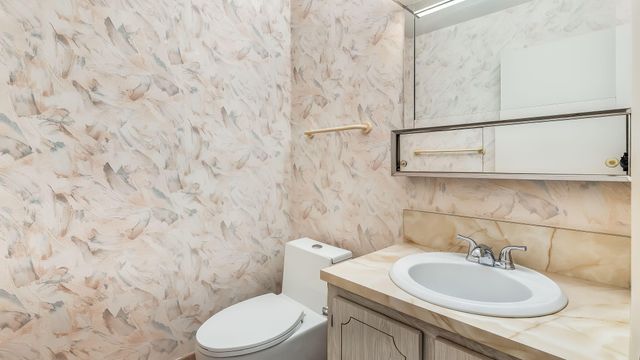 5091 LAKEFRONT Boulevard C, Delray Beach, FL 33484