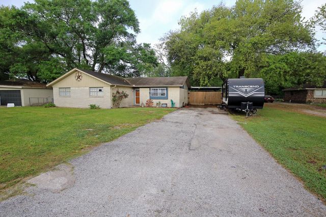 4028 Avenue O, Santa Fe, TX 77510