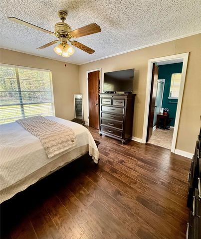 362 Bending Oaks Lane, Livingston, TX 77351