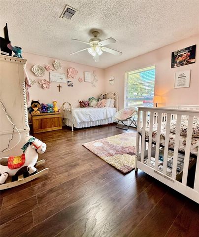 362 Bending Oaks Lane, Livingston, TX 77351