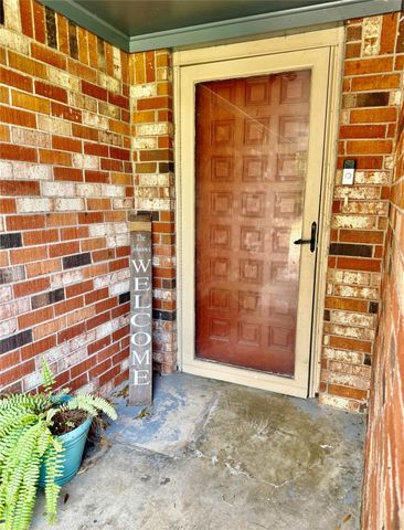 362 Bending Oaks Lane, Livingston, TX 77351