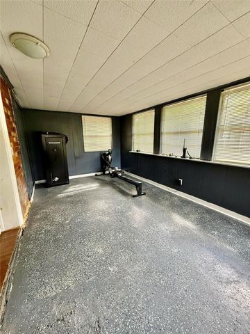 362 Bending Oaks Lane, Livingston, TX 77351