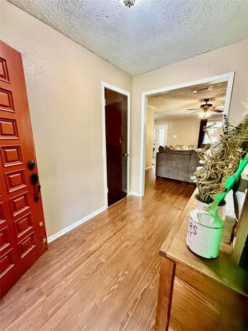 362 Bending Oaks Lane, Livingston, TX 77351