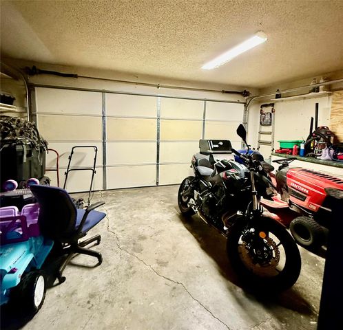 362 Bending Oaks Lane, Livingston, TX 77351