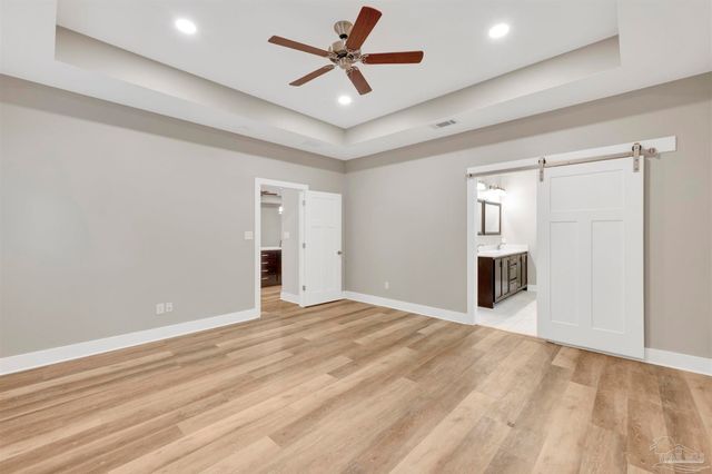 5904 N Bay Point Dr, Pensacola, FL 32507