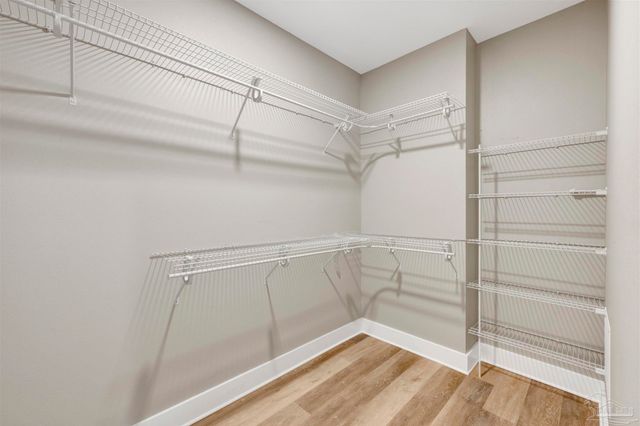 5904 N Bay Point Dr, Pensacola, FL 32507