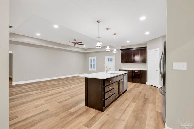 5904 N Bay Point Dr, Pensacola, FL 32507