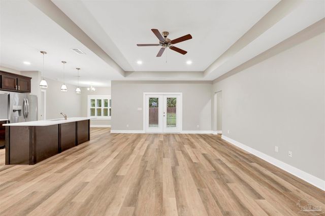 5904 N Bay Point Dr, Pensacola, FL 32507