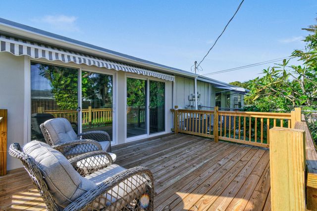 1004 Stillwater Drive, Jupiter, FL 33458