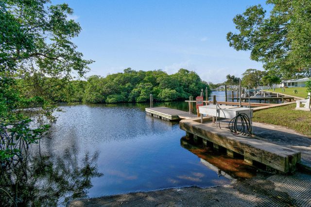 1004 Stillwater Drive, Jupiter, FL 33458