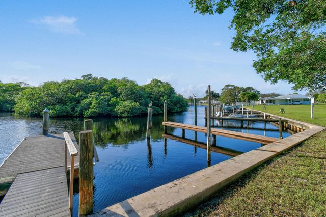 1004 Stillwater Drive, Jupiter, FL 33458