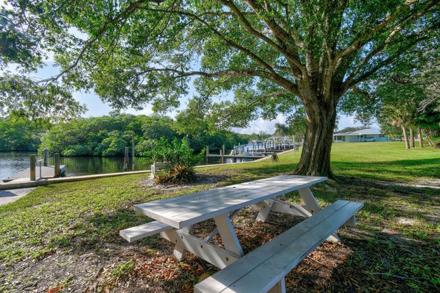 1004 Stillwater Drive, Jupiter, FL 33458