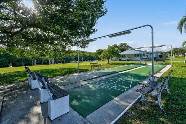 1004 Stillwater Drive, Jupiter, FL 33458