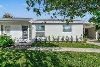 1004 Stillwater Drive, Jupiter, FL 33458