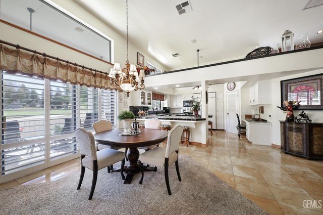 5805 Kings Canyon Drive, Bakersfield, CA 93306
