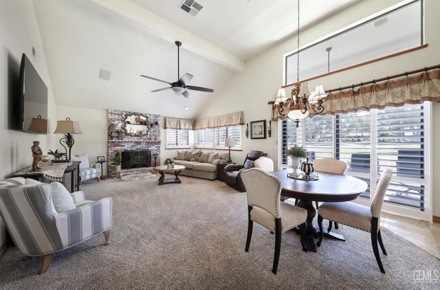 5805 Kings Canyon Drive, Bakersfield, CA 93306