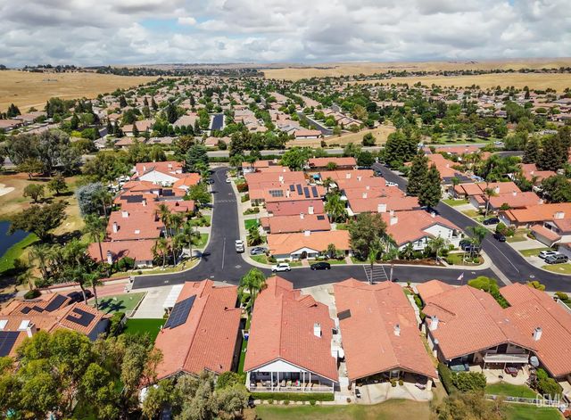 5805 Kings Canyon Drive, Bakersfield, CA 93306