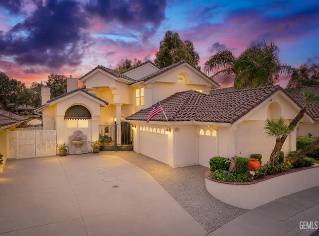 5805 Kings Canyon Drive, Bakersfield, CA 93306