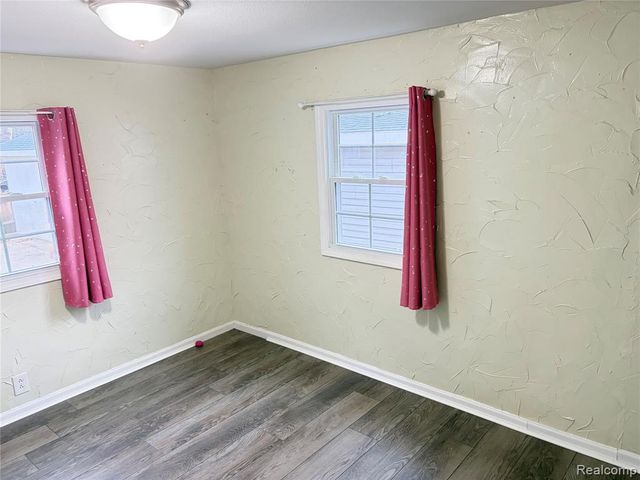 271 Hemlock Street, Gladwin, MI 48624