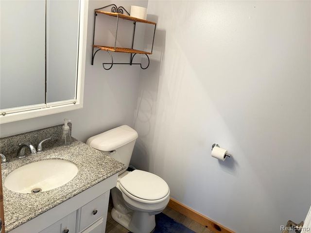 271 Hemlock Street, Gladwin, MI 48624