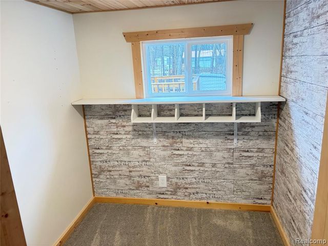 271 Hemlock Street, Gladwin, MI 48624