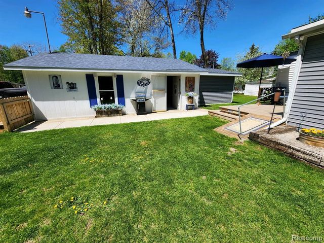 271 Hemlock Street, Gladwin, MI 48624